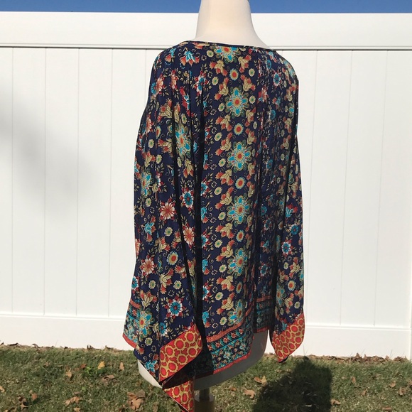 NWOT Tolani Multicolor Floral 100% Silk V Neck Dolman Sleeves Blouse Size Small - Picture 9 of 16